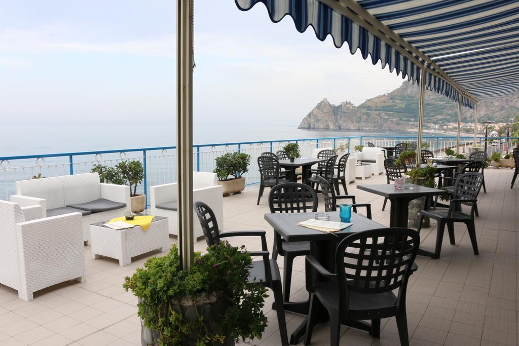 SantʼAlessio Siculo Hotel Kennedy מראה חיצוני תמונה